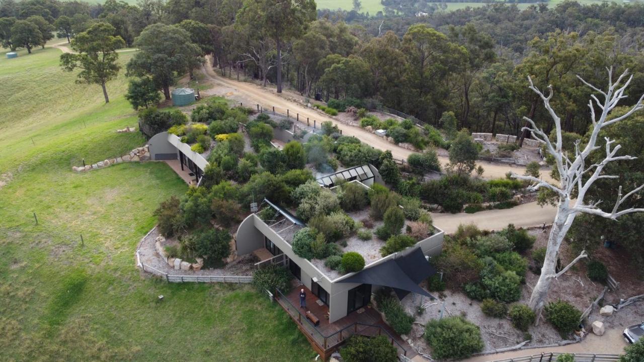 Down To Earth Farm Retreat Apartment Sarsfield Exterior foto