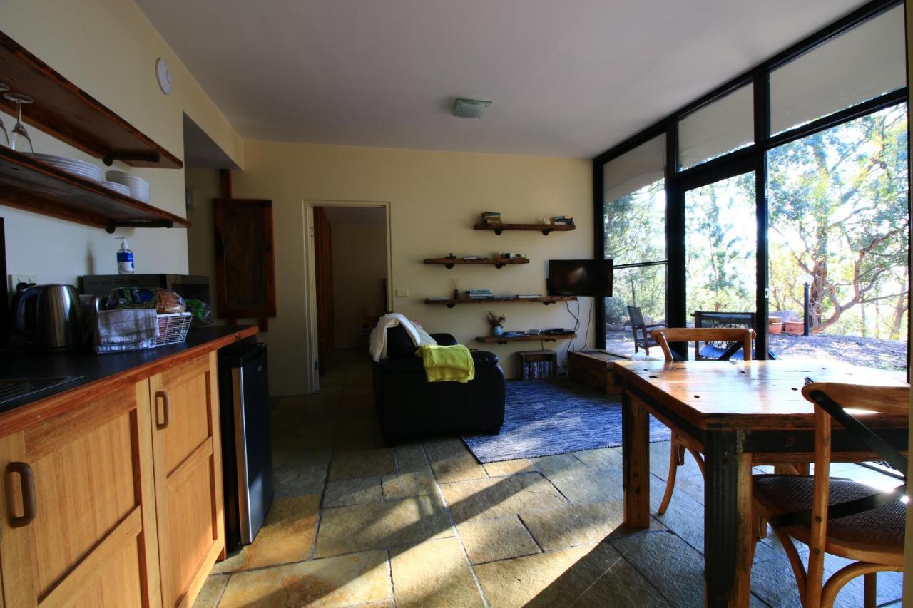 Down To Earth Farm Retreat Apartment Sarsfield Exterior foto